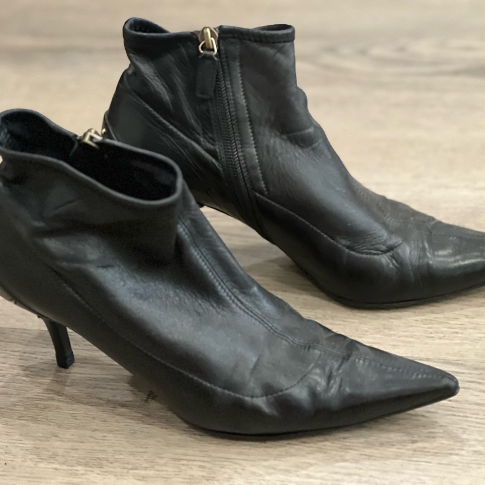 Gucci leather heels